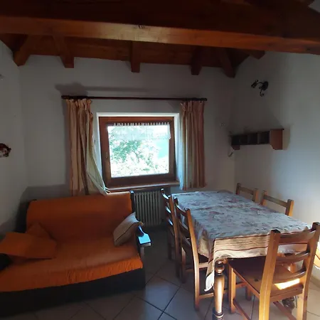 Cav Mes Vallees Apartment Torgnon